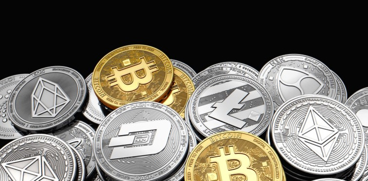 Over 800 crypto tokens 'extinct' as BTC's struggle continues