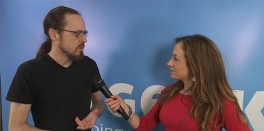 Steve Shadders talks with CoinGeek’s Becky Liggero at the Bitcoin Association wallet workshop