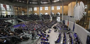 German politicians criticize regulators over ‘lack of legal crypto framework’
