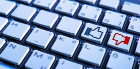 Crypto coming? Facebook pulls payment option from Messenger