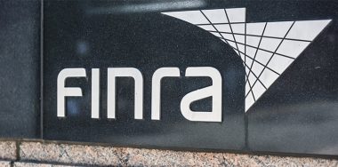 美国证券交易委员会（SEC）和美国金融业监管局（FINRA）介入加密托管