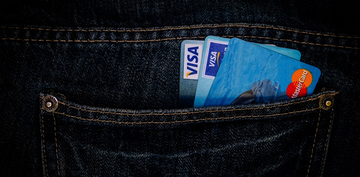 Mastercard, Visa invest in fintech Plaid