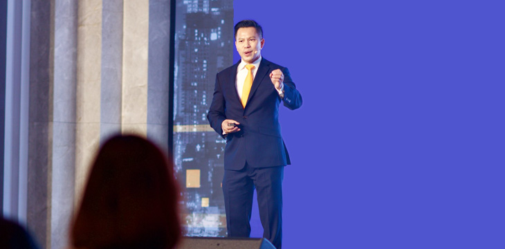 jimmy-nguyen-inspires-crowd-at-coingeek-seoul-conference-opening2