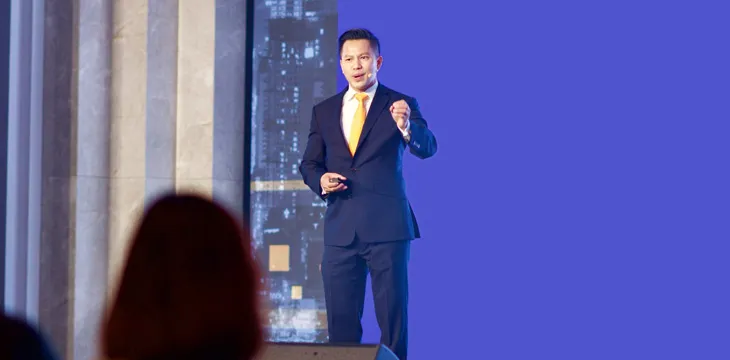 Jimmy Nguyen inspires crowd at CoinGeek Seoul conference opening