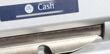 俄罗斯国有银行推出非接触式ATM机