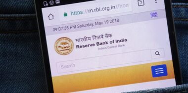 Reserve Bank of India warns banks to cut all ties with digital currency exchanges