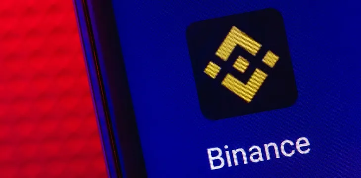 Is Binance being delisted by banks?