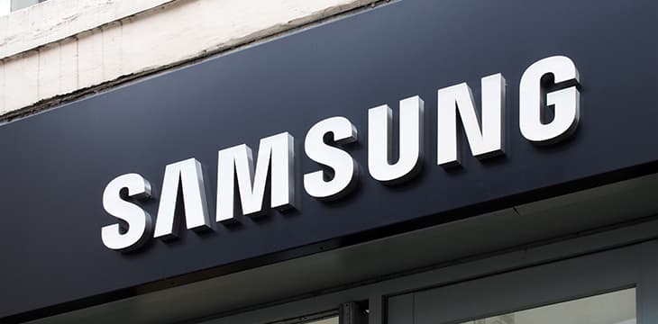 Samsung logo on the store.