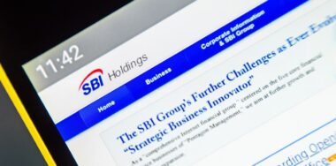 SBI holdings website page on mobile screen