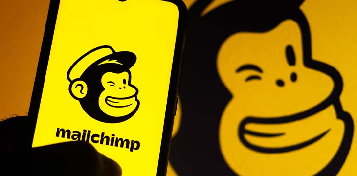 September 6, 2021, Brazil. In this photo illustration the Mailchimp logo seen displayed on a smartphone — Stock Editorial Photography