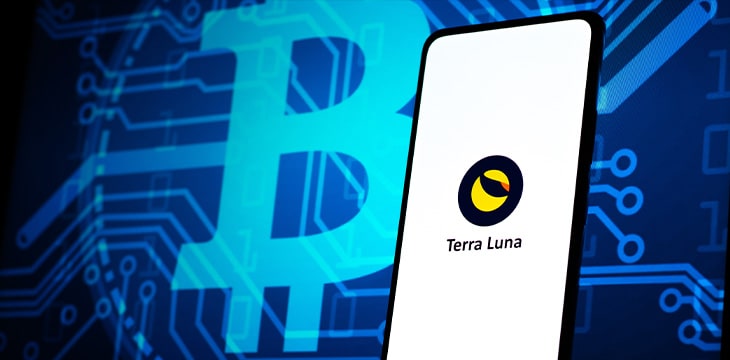 Terra luna logo on phone screen