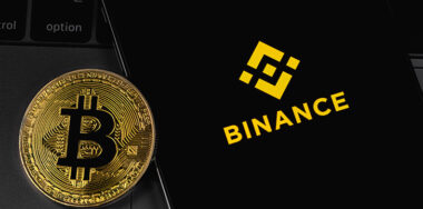 Binance boss sparks run on FTX’s bank, vows no make-up sex