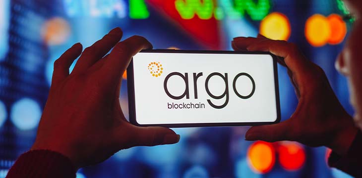 July 19, 2022, Brazil. In this photo illustration the Argo Blockchain logo seen displayed on a smartphone screen — Stock Editorial Photography