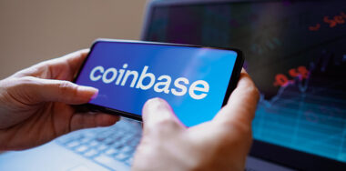 Digital asset trade group urges court to dismiss Coinbase insider trading case