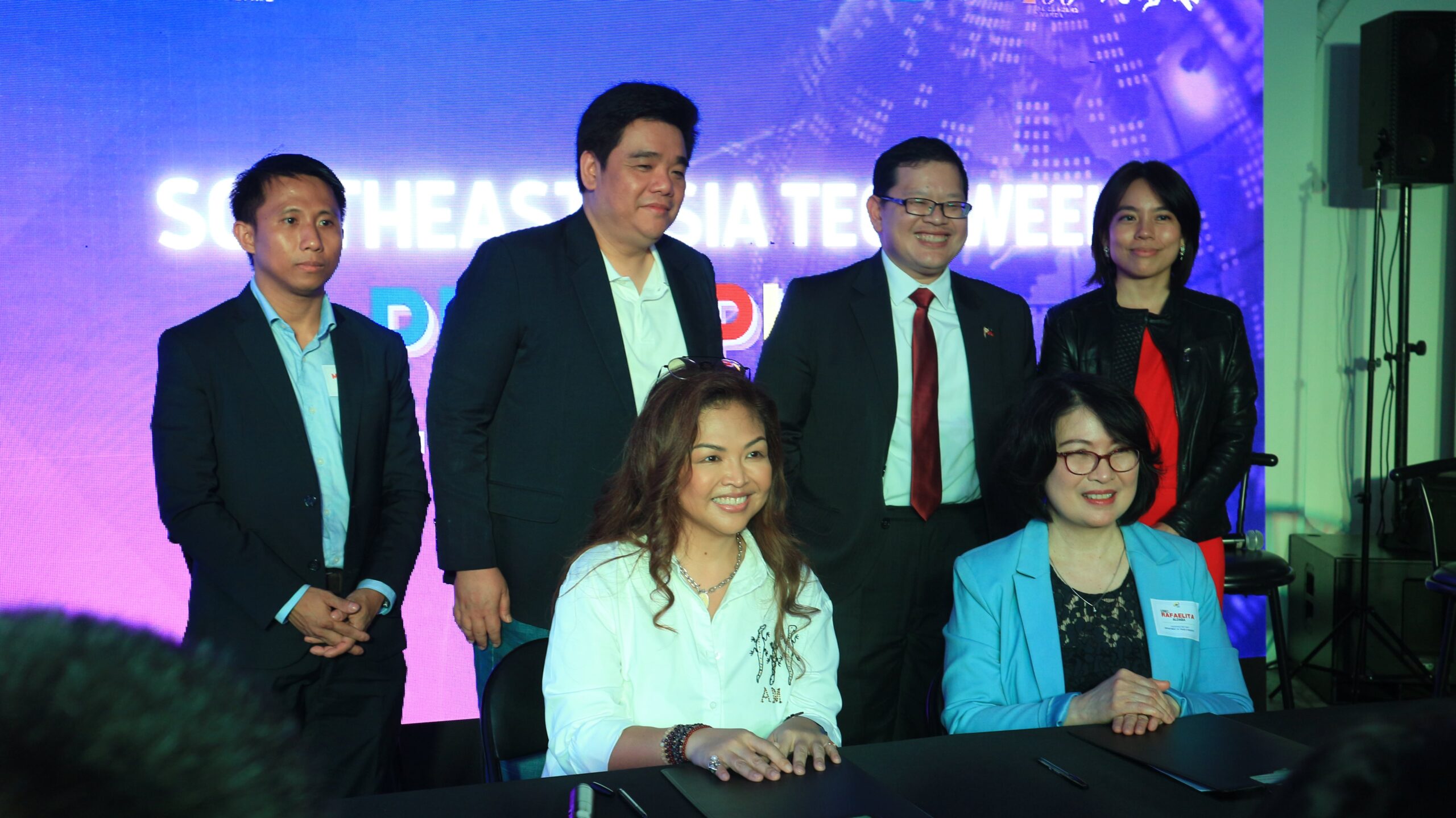 MOU signing of Digital Pilipinas and DTI-CIG