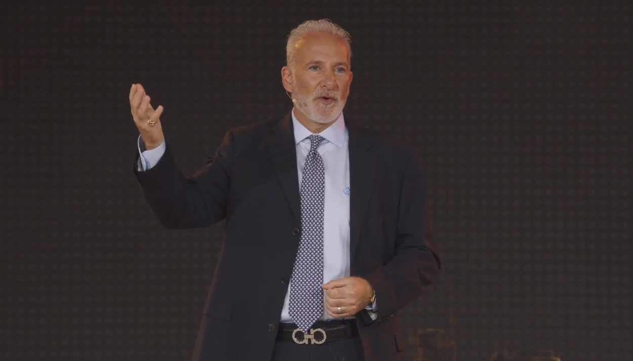 Peter Schiff on stage