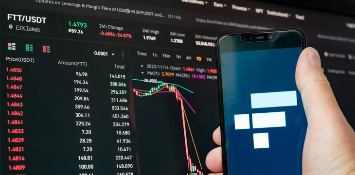 Global fall of cryptocurrency graph - FTT token fell down on the chart crypto exchanges on app screen.