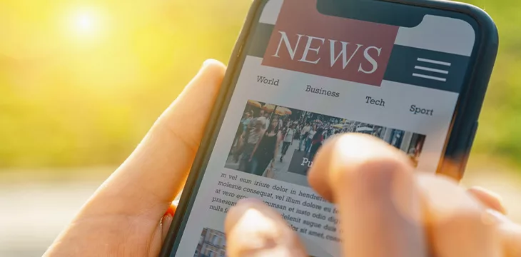 Online news on mobile phone