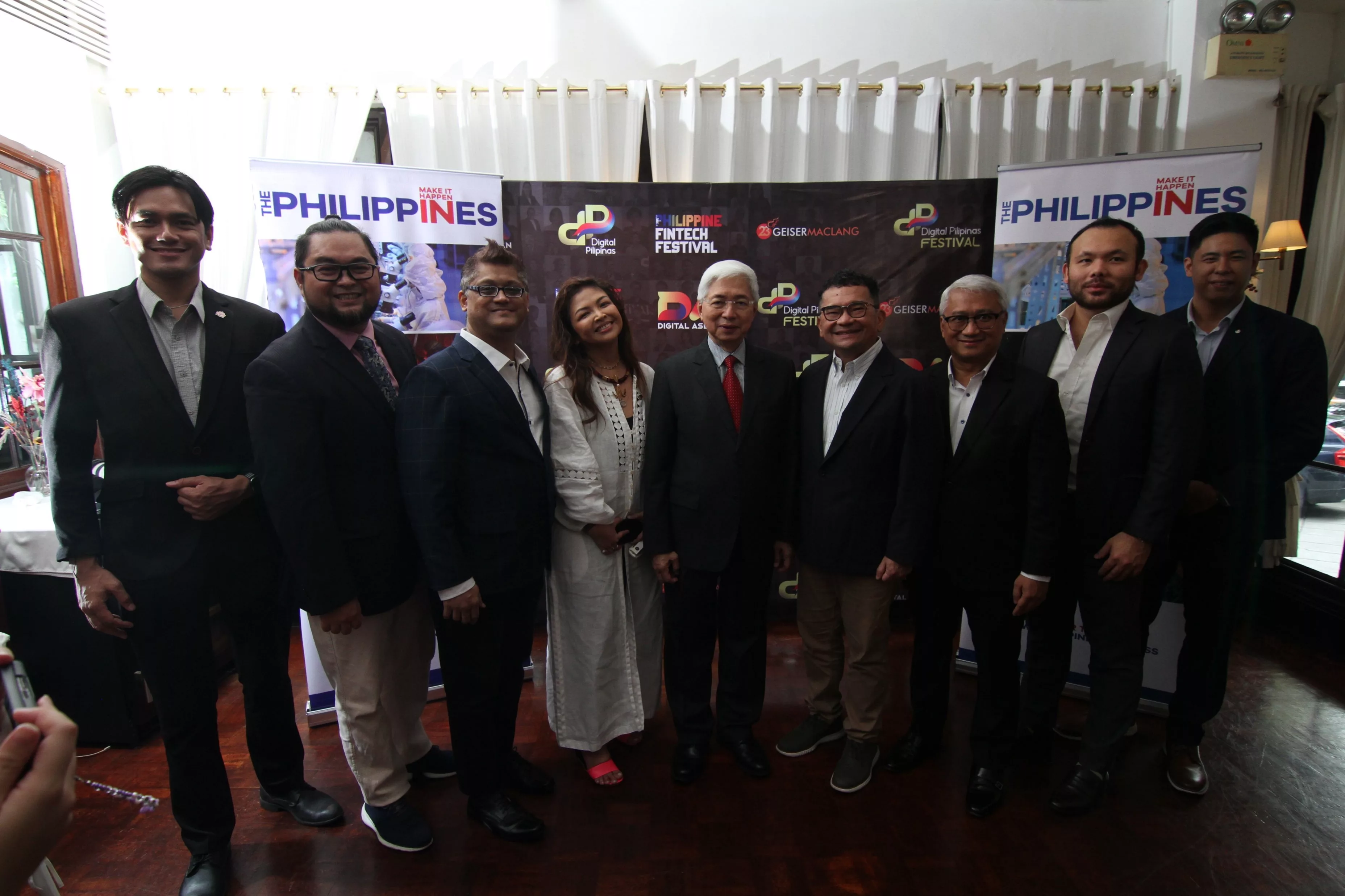 Photo-op for the Philippines as an Investment and Digital Gateway to ASEAN