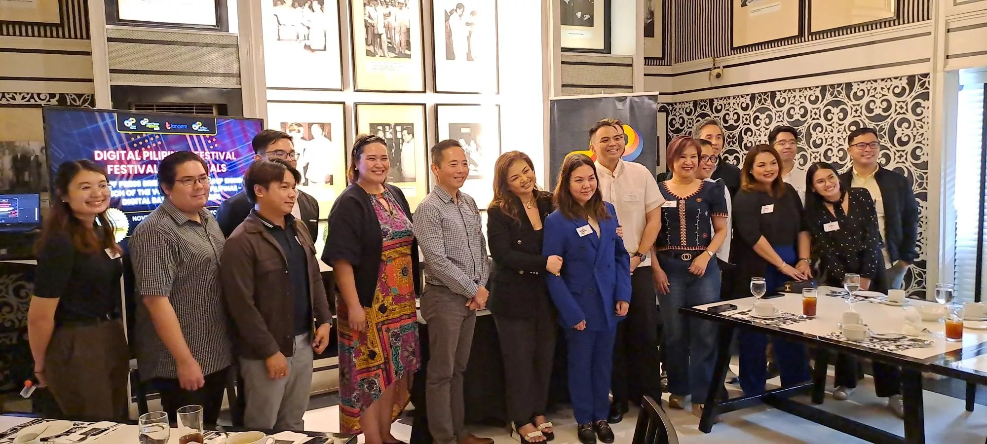 Amor Maclang with Digital Pilipinas’ media partners and personalities behind the Voice of Digital Pilipinas