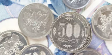 500 Japanese yen coins