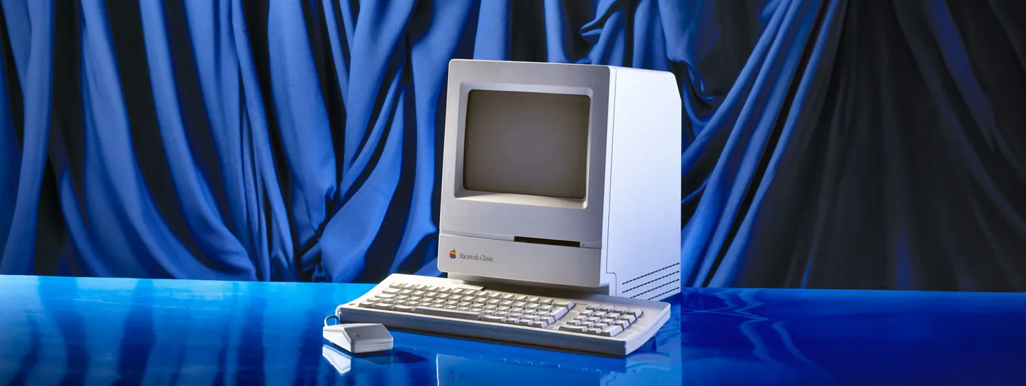 Old computer model - Apple Macintosh Classic