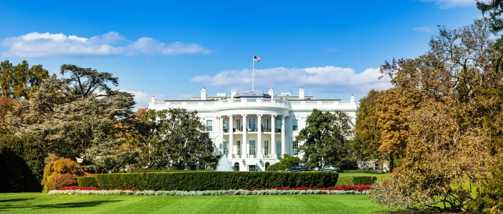 US market structure obstacles: Stablecoins and Trump crypto deals