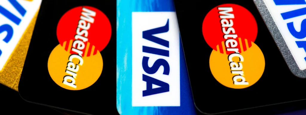 Stablecoins moving $400M/hour as Visa, Mastercard fight for share
